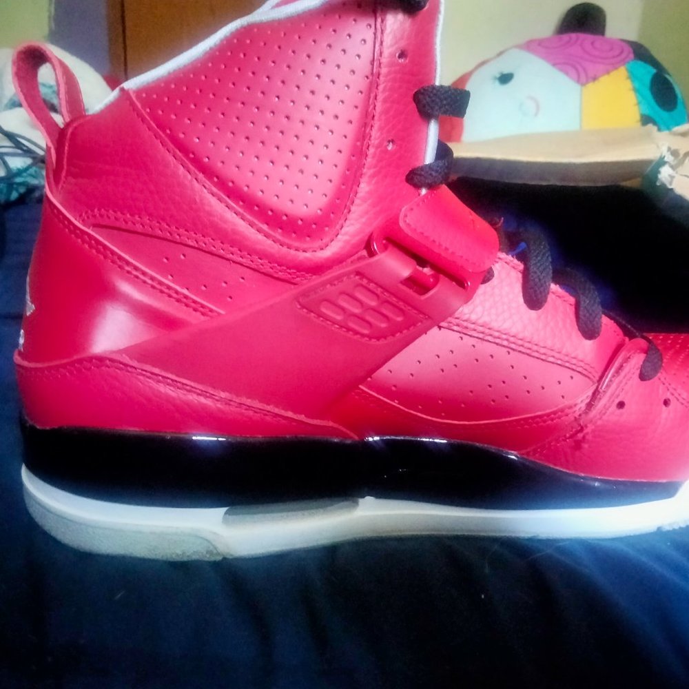 Jordan Flight 45 - Picture 2 of 2